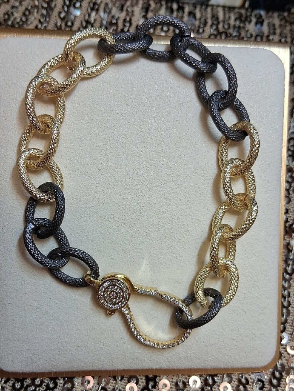 Two-Tone Textured Link Bracelet And Matching Necklace! - Picture 2 of 3